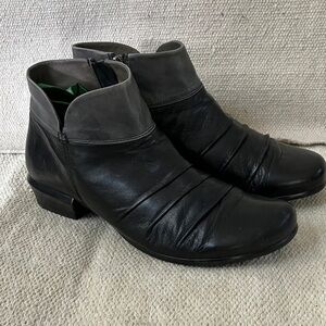 U.K. Premium leather Black and Gray lightweight Ankle Boots